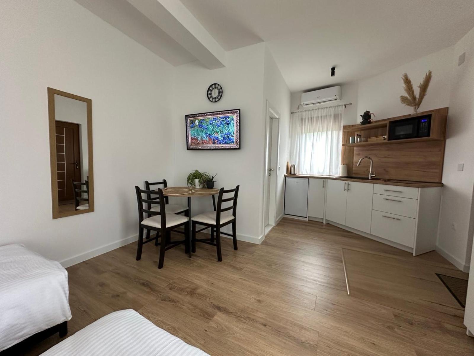 Studio Apartmani Izvor 블라카예 외부 사진